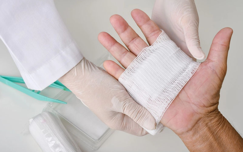wounddressingchange.jpg